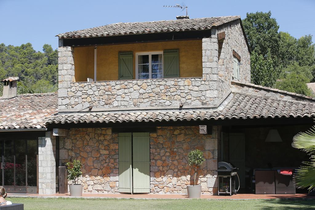 Le Mas Du Pere La Motte Exterior foto